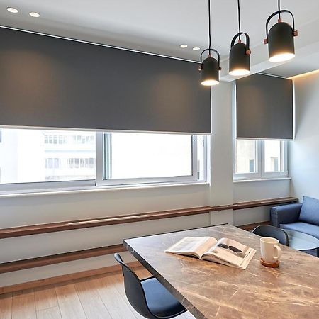 City-Center Apartment In Vibrant Monastiraki, Athen Exterior foto