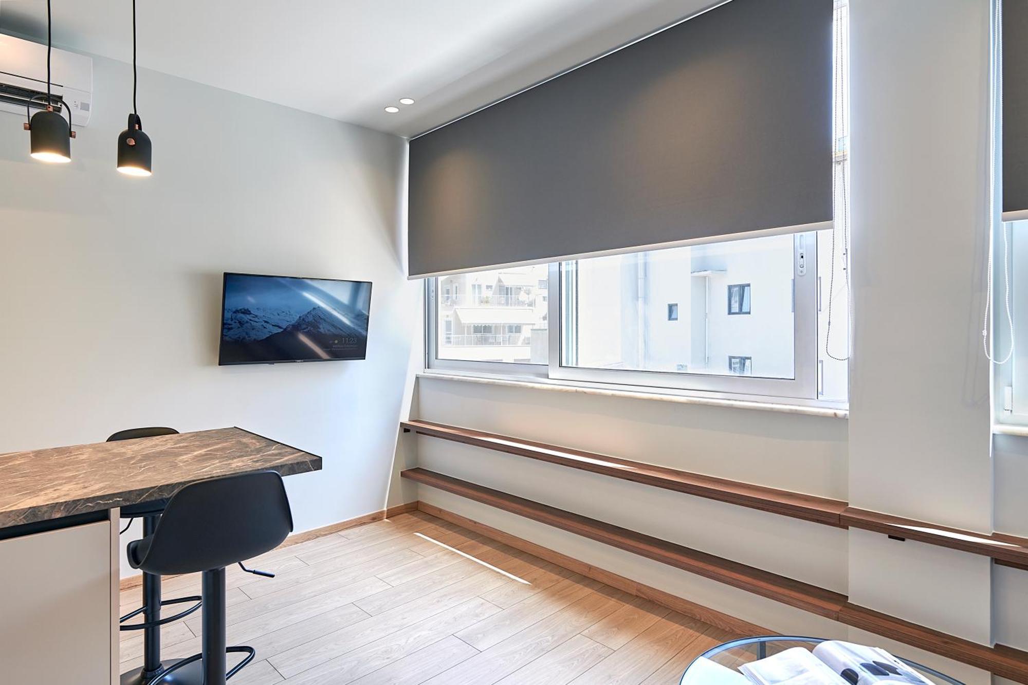 City-Center Apartment In Vibrant Monastiraki, Athen Exterior foto
